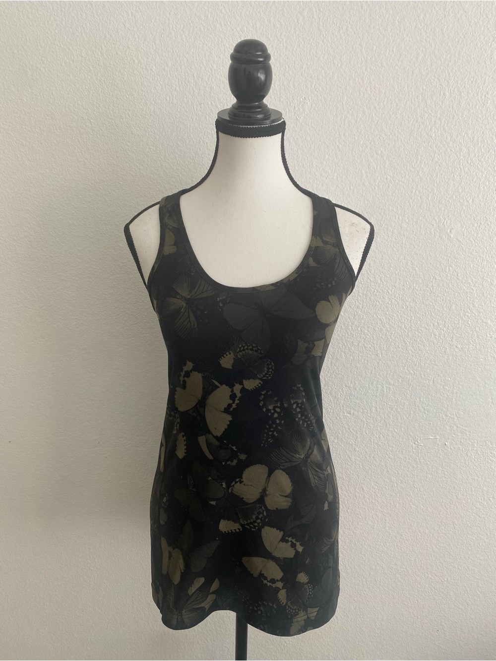 Lululemon green butterfly print tank top